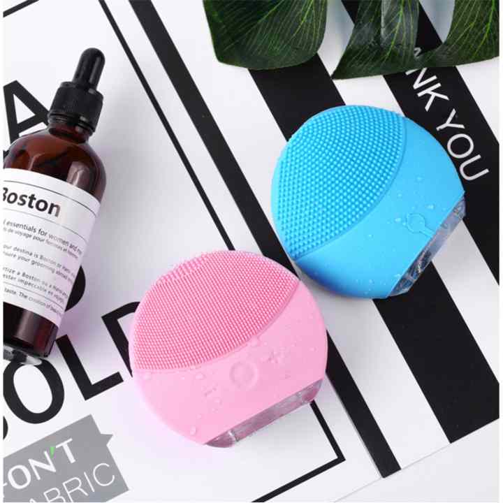 Máy massage rửa mặt silicon chất lượng tốt + Tặng Kèm 1 thẻ Giá tot 360