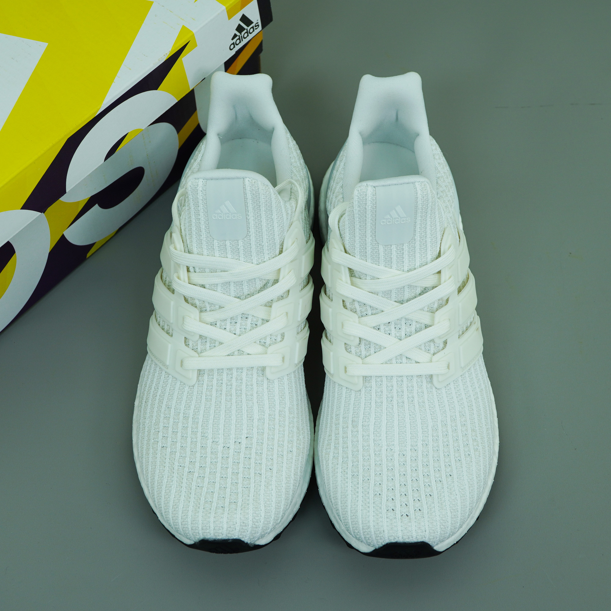 Giày running Ultra Boost 4.0 Triple White