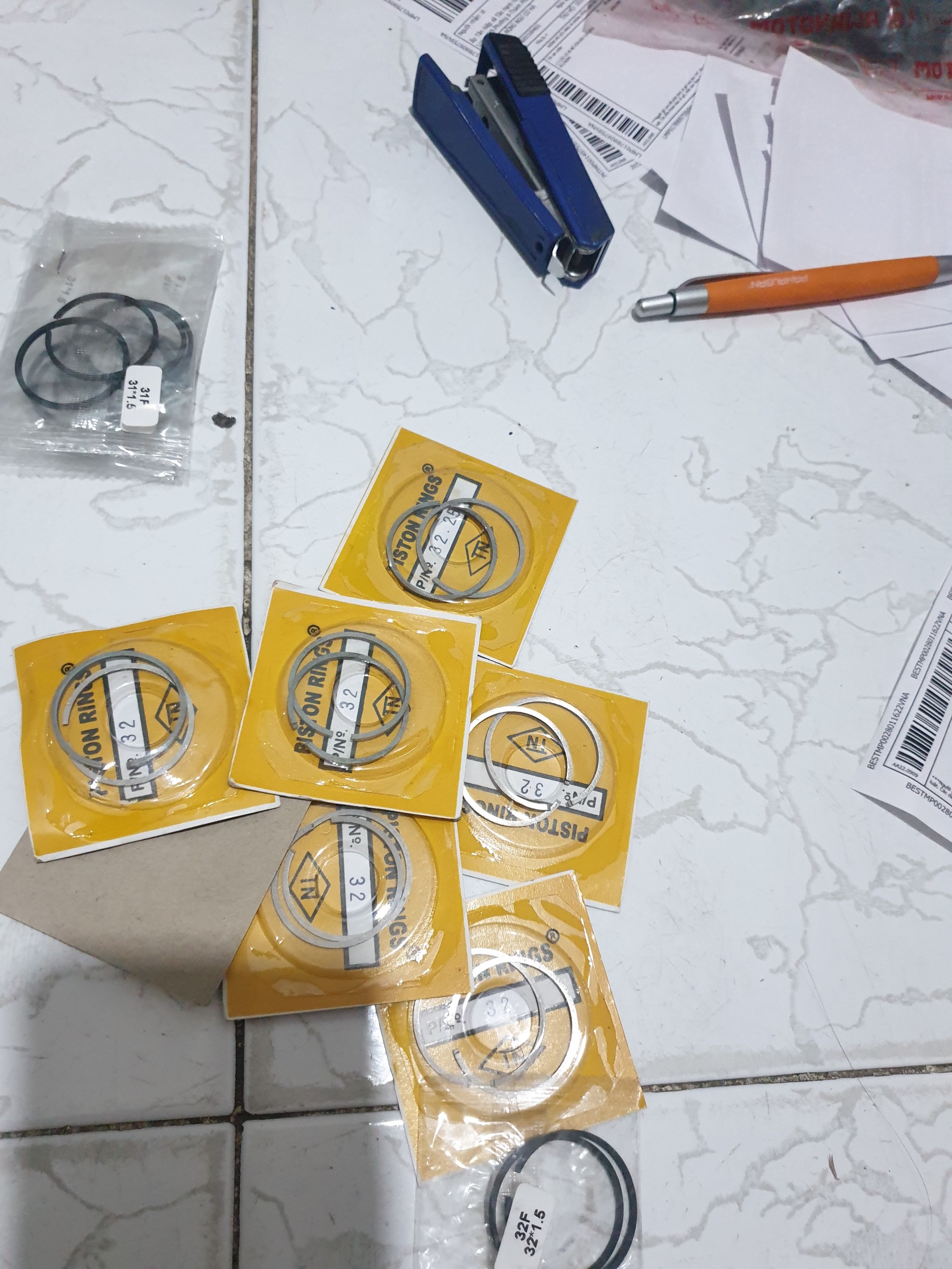 [HCM]Bộ bạc ( xéc măng) máy cắt cỏ/ máy cưa xích ( 2 bộ)
