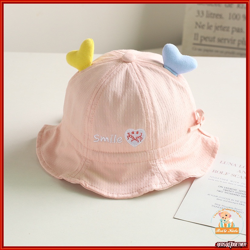 Mũ bé gái vành tròn ,có quai size 5-20 tháng
