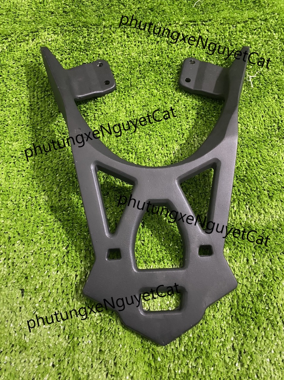 Cảng sau xe ex150