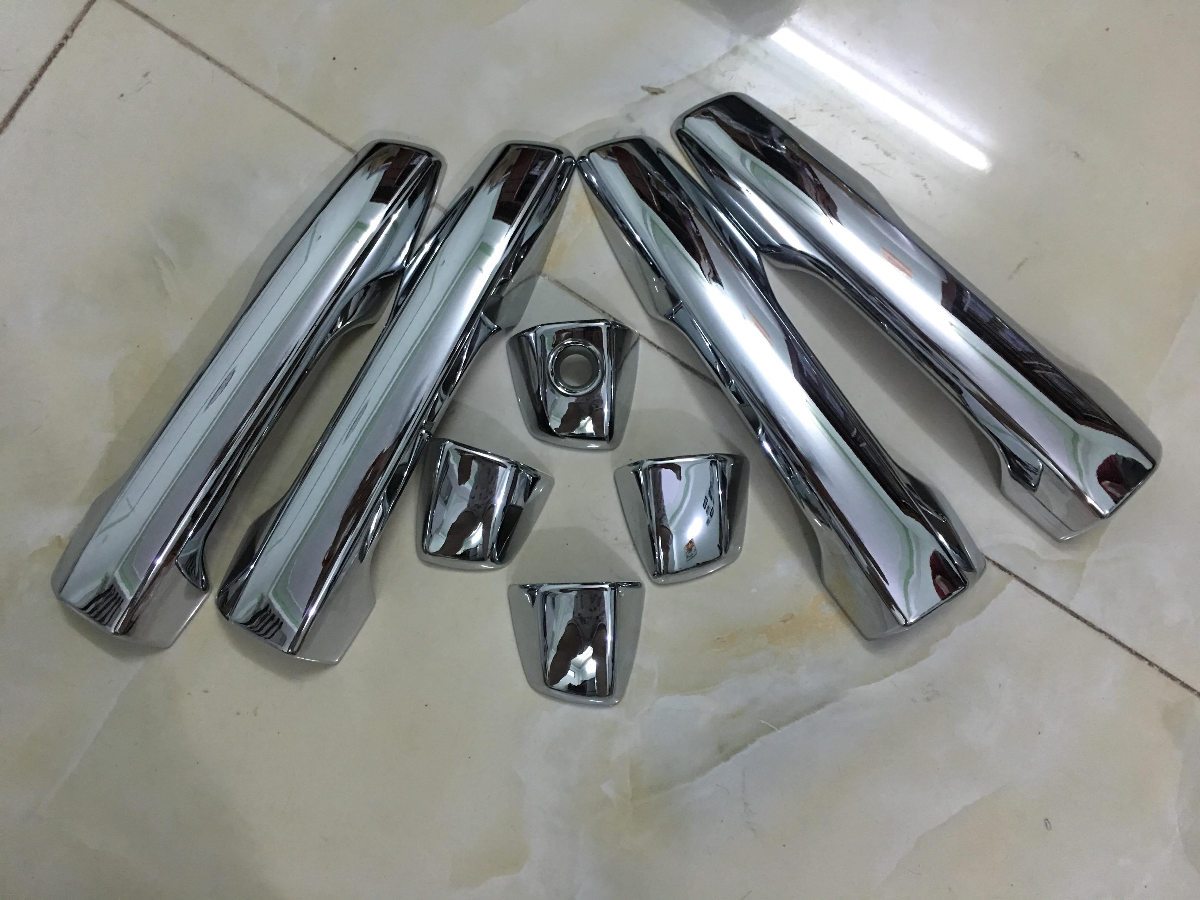 Ốp tay nắm cửa xe xpander 2018-2019