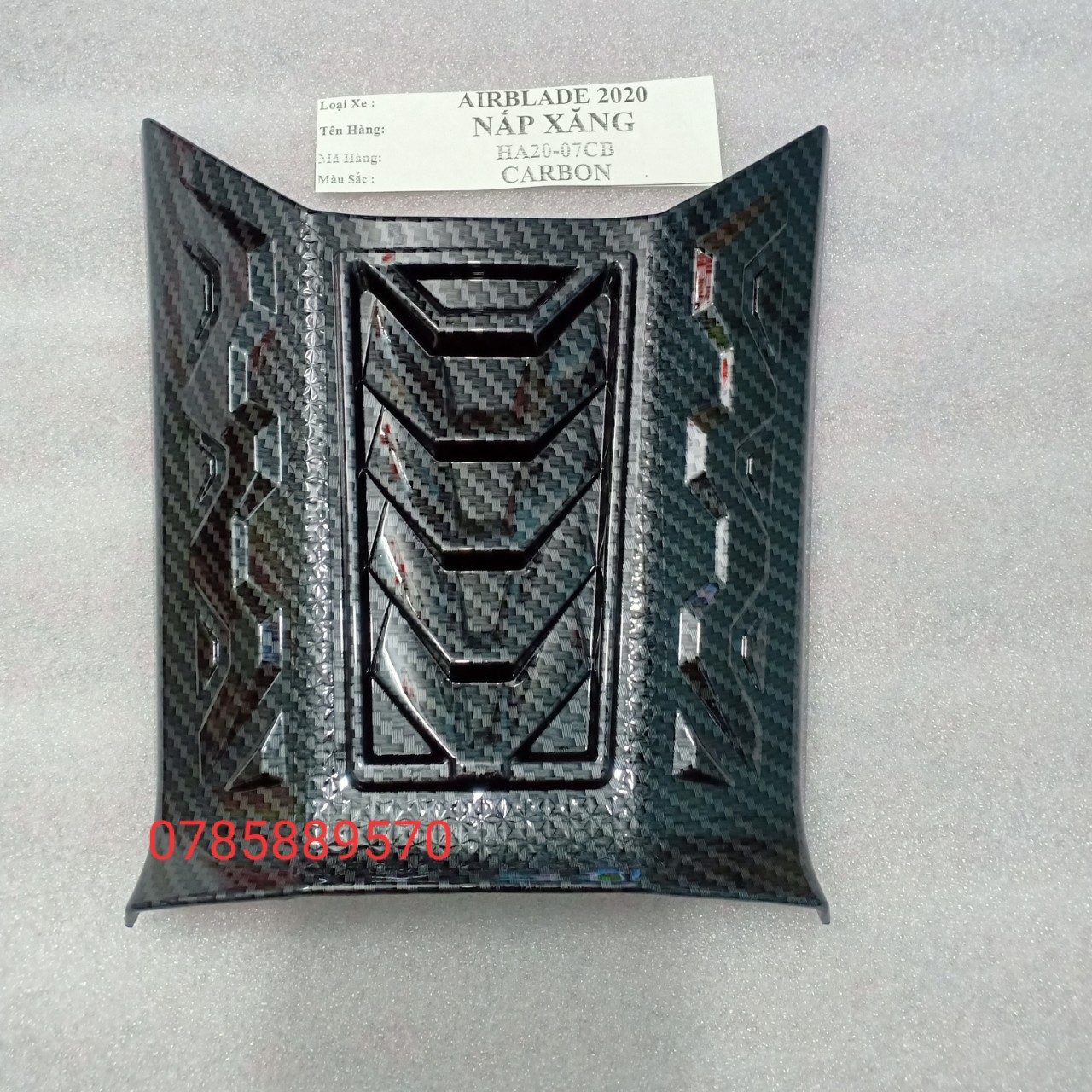 ỐP NẮP XĂNG XE AIR BLADE 2020-2023 CARBON
