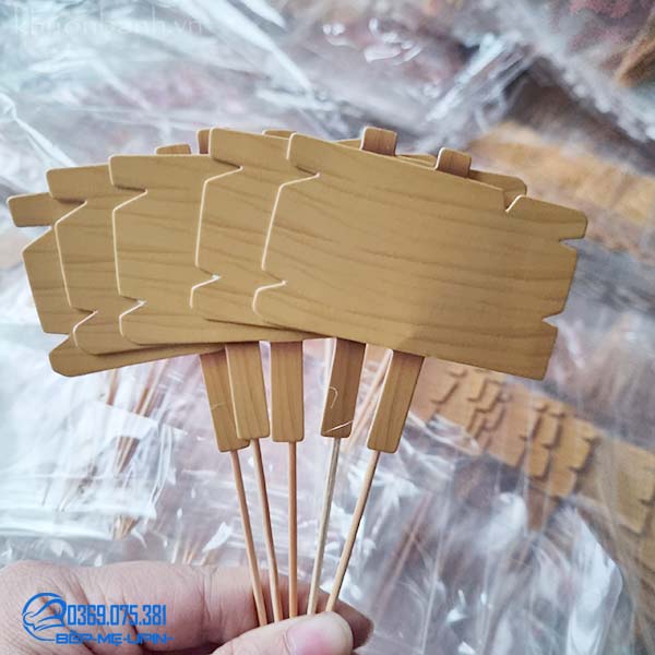 Phụ kiện sinh nhật thẻ cắm happy vân gỗ (Sét 5 cái)