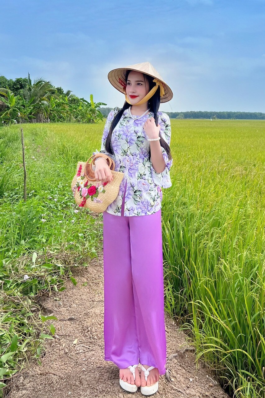 BỘ BÀ BA TAY LOE NÚT NGỌC