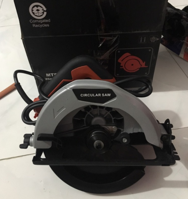 Máy cưa gỗ cầm tay Maktec 185mm