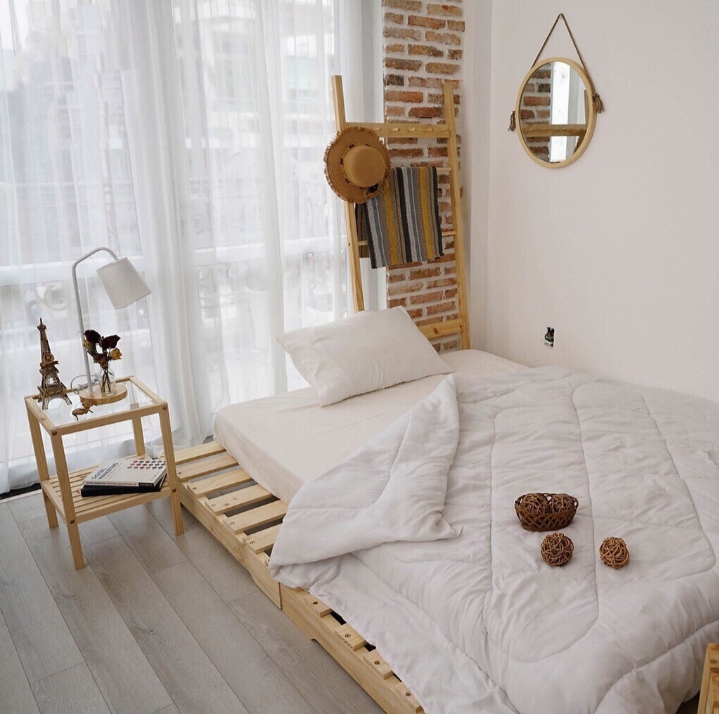 Giường Pallet gỗ thông lắp ghép