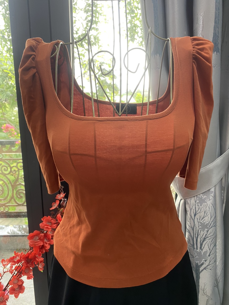 Áo thun kiểu thanh lý free size dưới 53kg