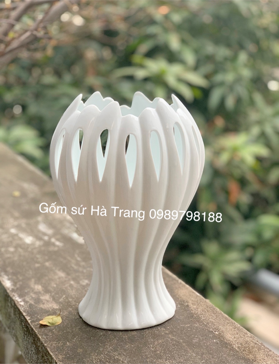 Lọ hoa bàn tay phật gốm sứ Bát Tràng cao cấp