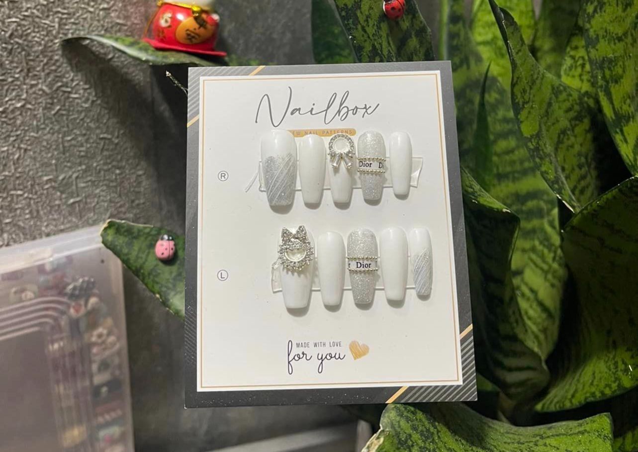 Nailbox thiết kế chất lượng kèm Keo
