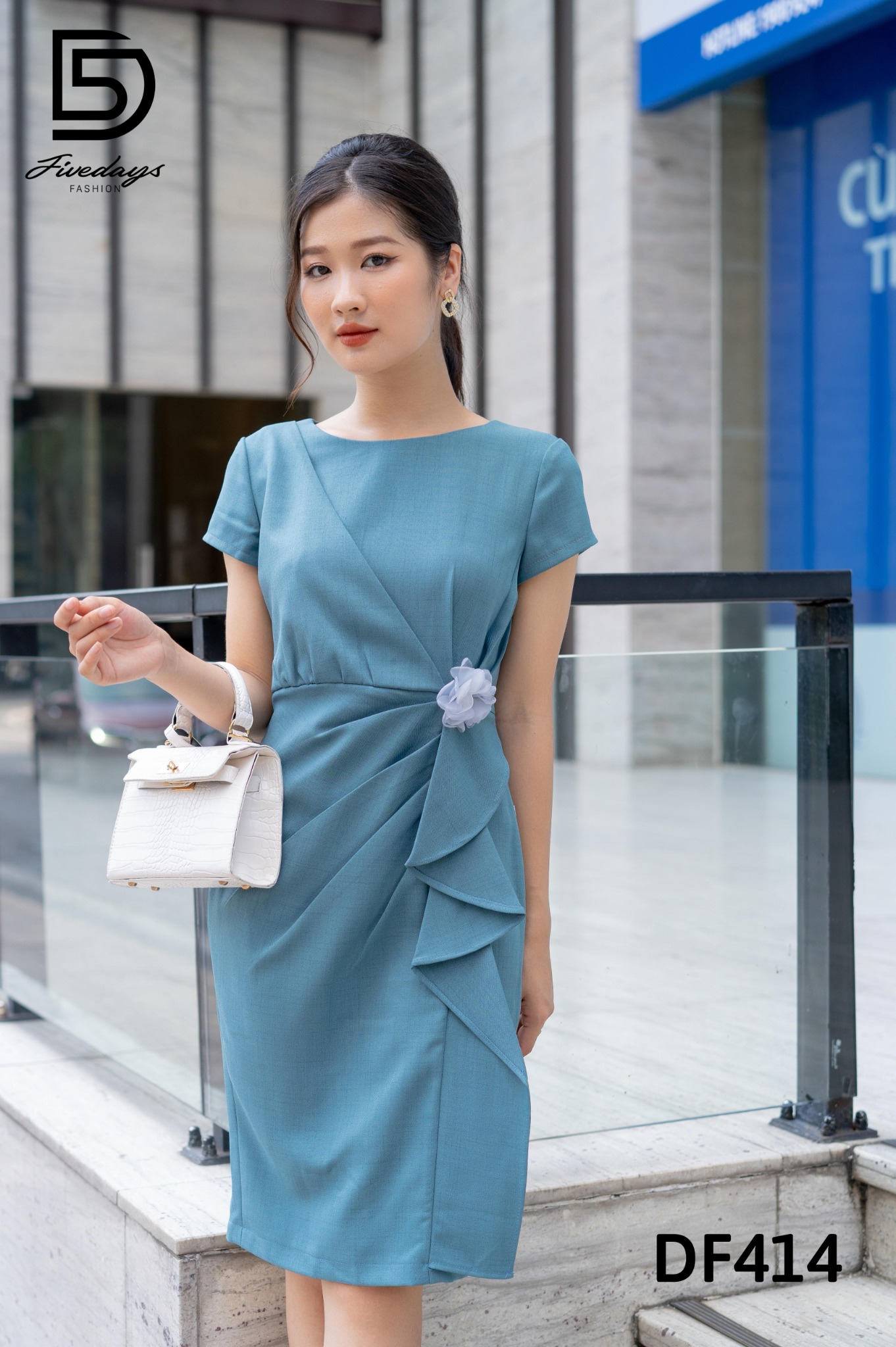 Fivedays - Đầm ôm xếp ly có bèo thân trước