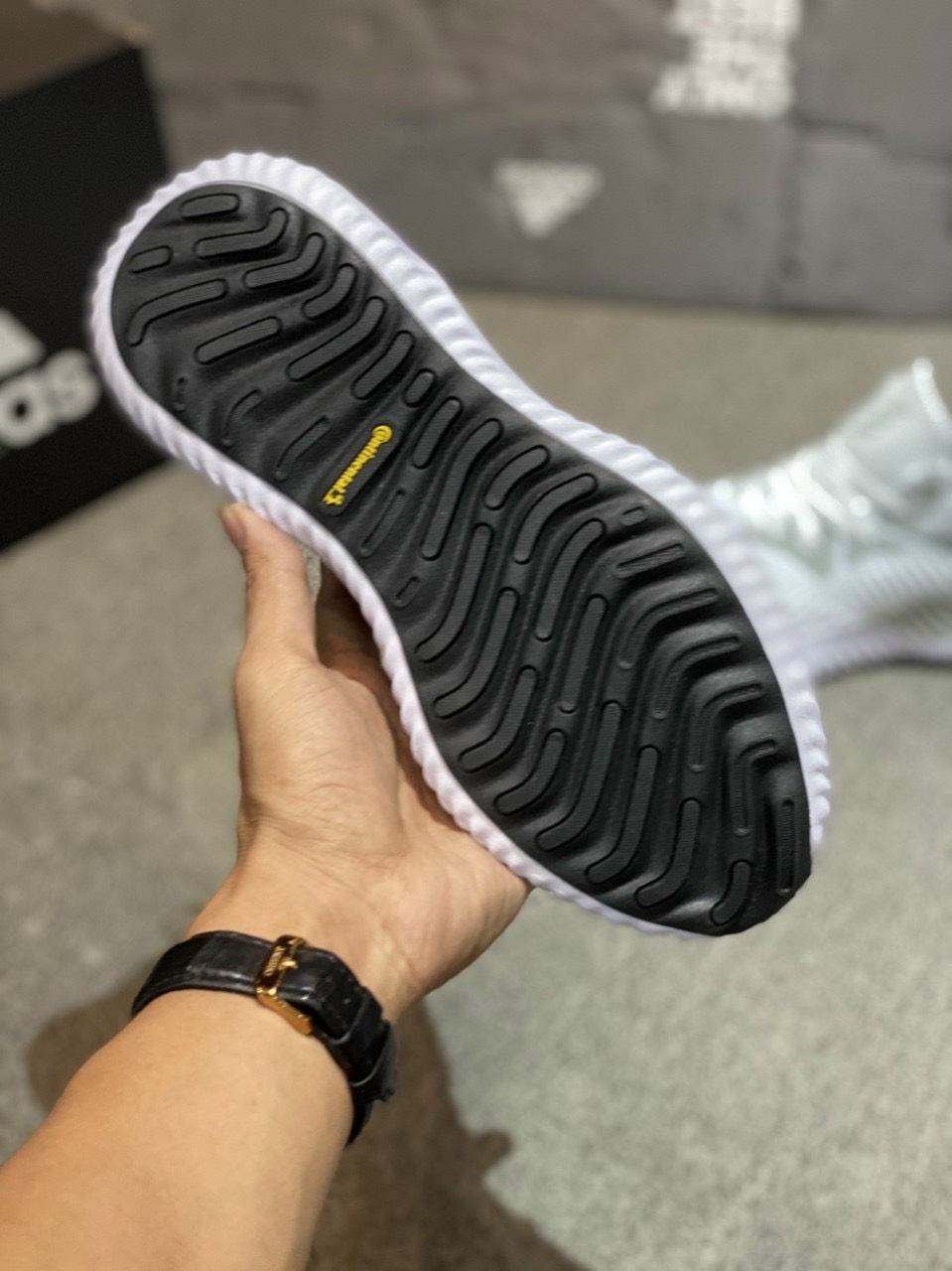 Giày Adidas Alphabounce
