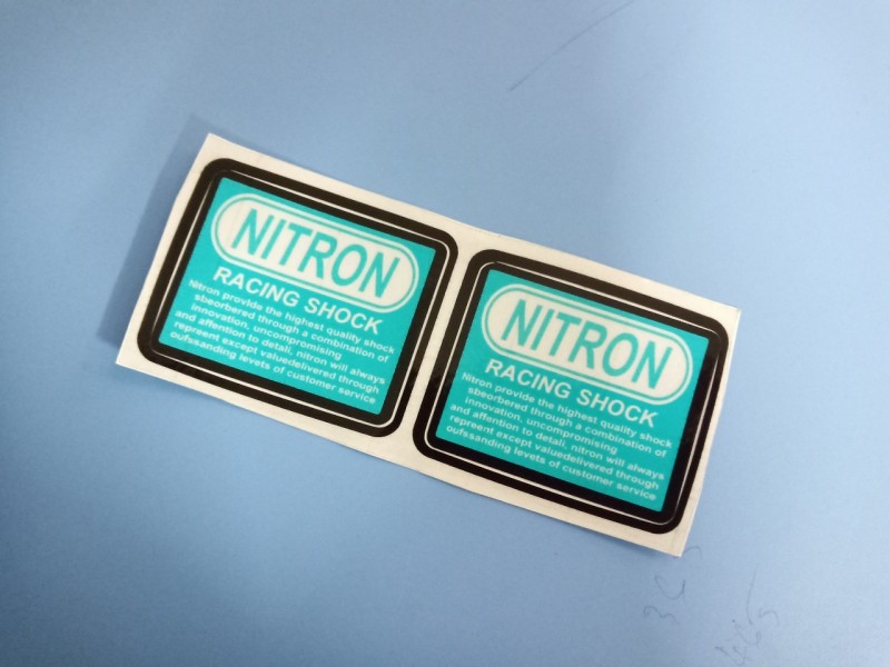 2 tem nitron dán xe