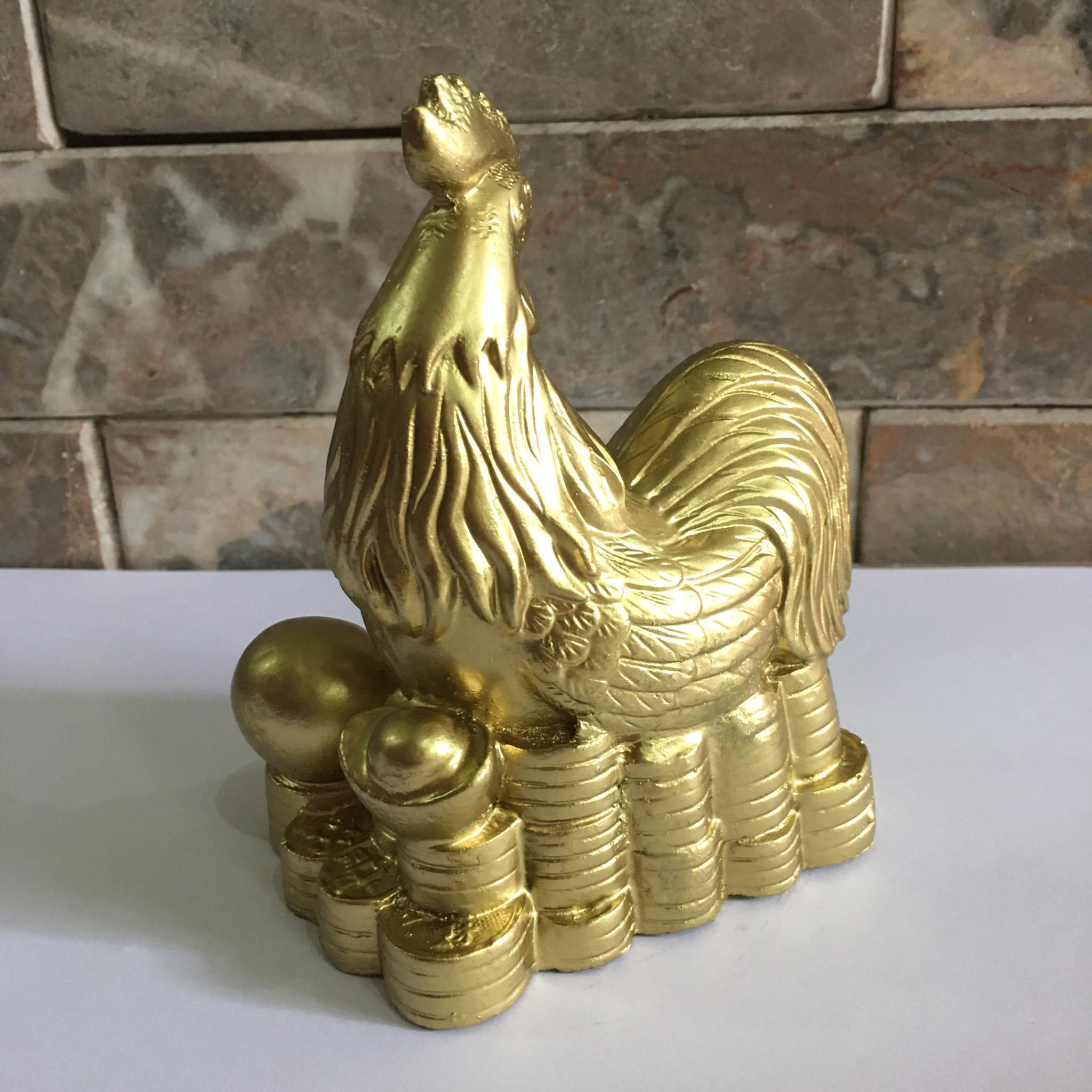 Tượng gà phong thủy màu sơn đồng
