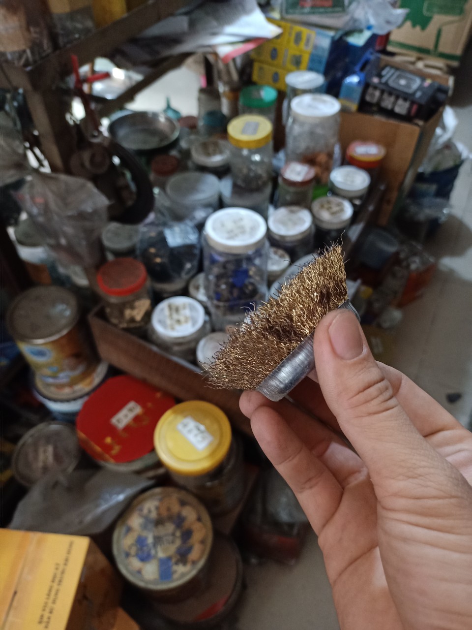CƯỚC CHÉN CHÀ SẮT 1T