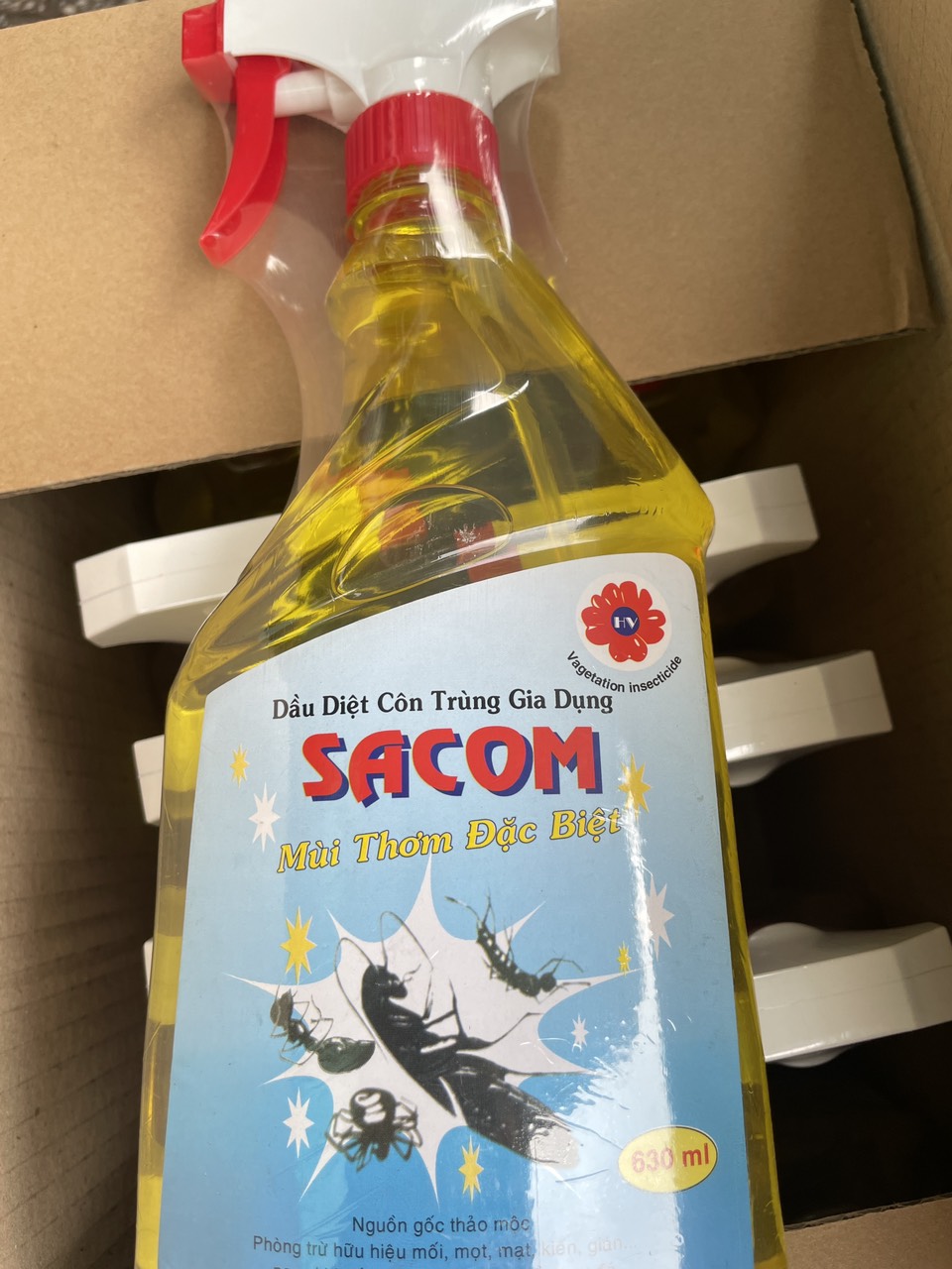 Dầu diệt côn trùng Gia Dụng 630ml