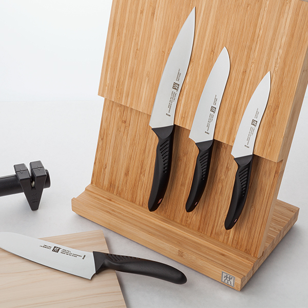 Dao làm bếp cao cấp ZWILLING J.A. HENCKELS 180mm - (Nhật Bản)