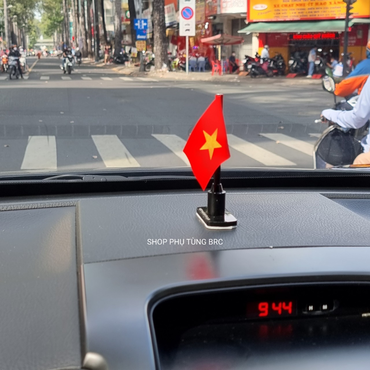 [ Loại dán] Lá cờ gắn trên ô tô, xe máy .