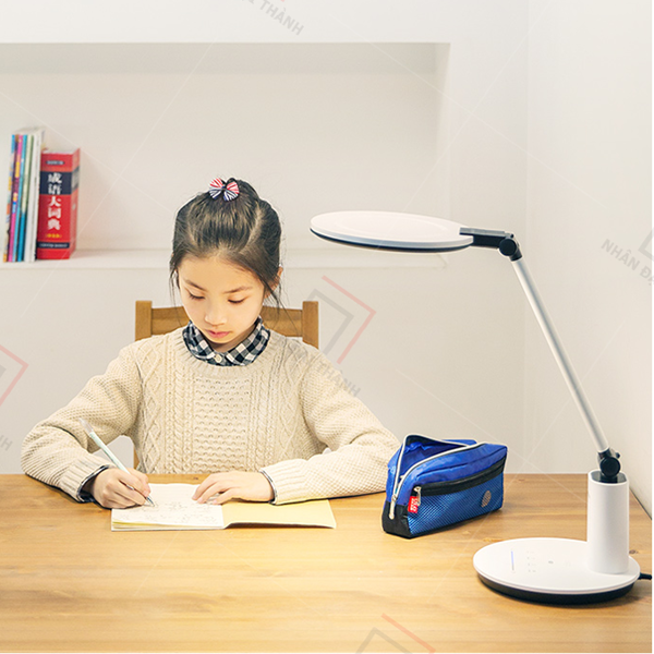 Đèn bàn Led Panasonic HH-LT0623 [ GIAN HÀNG UY TÍN][HÀNG CHÍNH HÃNG]