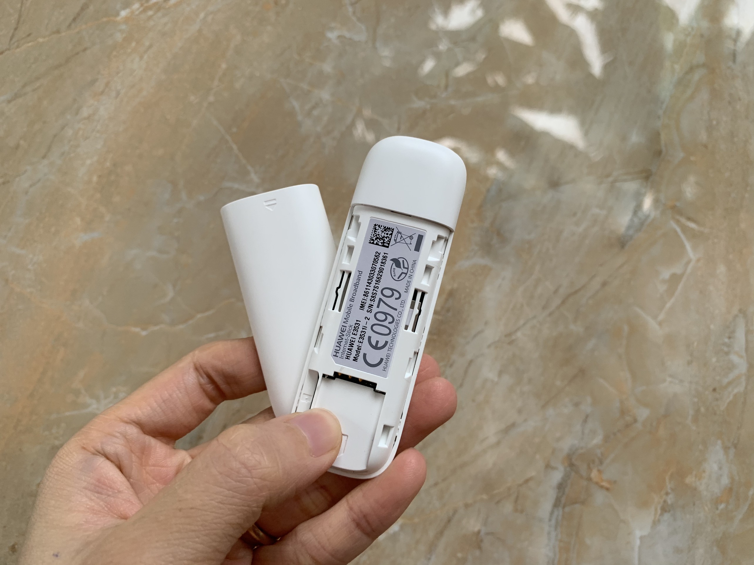 [HCM]Usb Dcom 3G Huawei E3531 216Mb Đổi IP Mạng Nhanh Hỗ Trợ Đa Mạng (Trắng)
