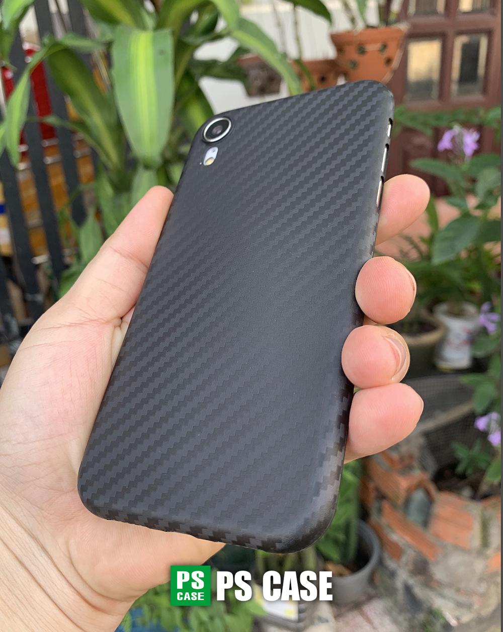 Ốp lưng siêu mỏng, vân carbon dành cho iPhone XR - Màu đen - PS Case Phân Phối