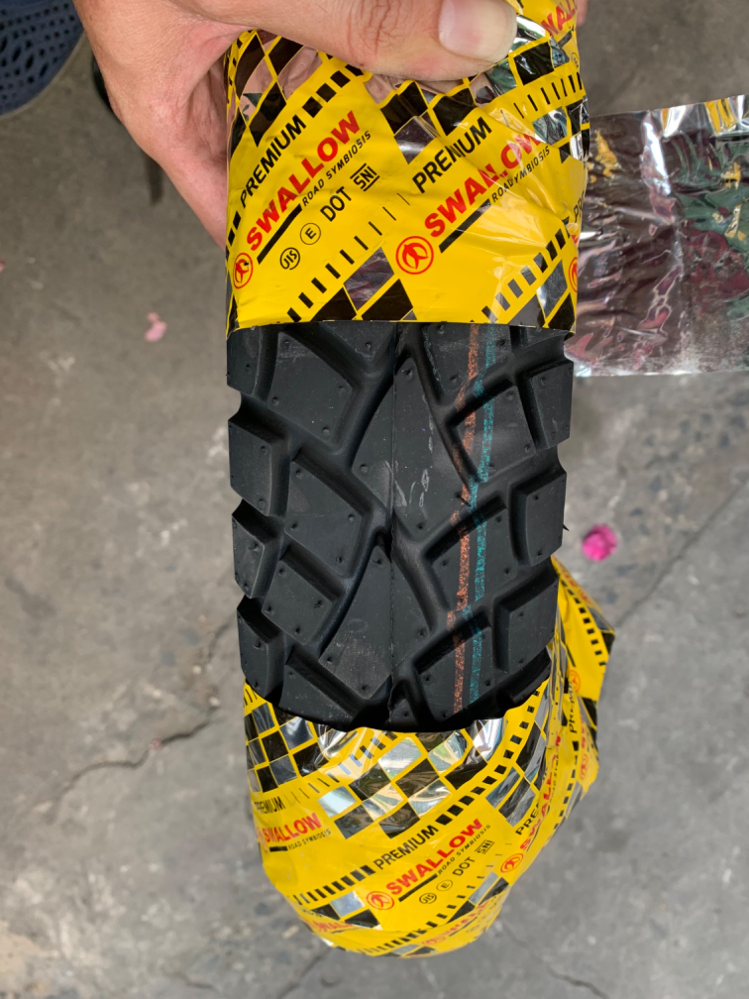 80/90/17 vỏ trước cho ex