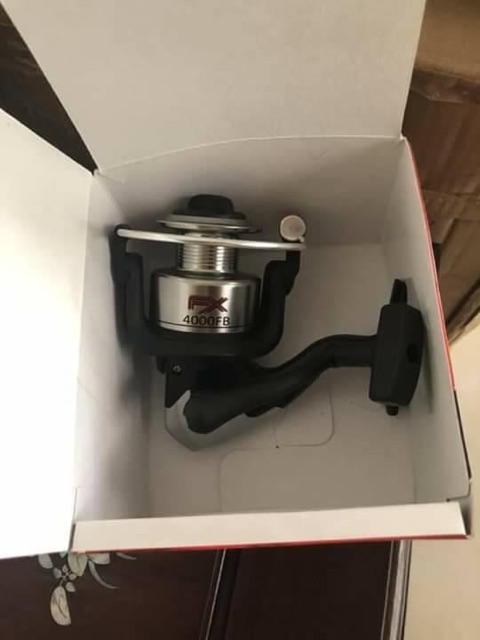 Máy câu Shimano FX 4000FB  (cam kết bán hàng chất lượng có bảo hành)