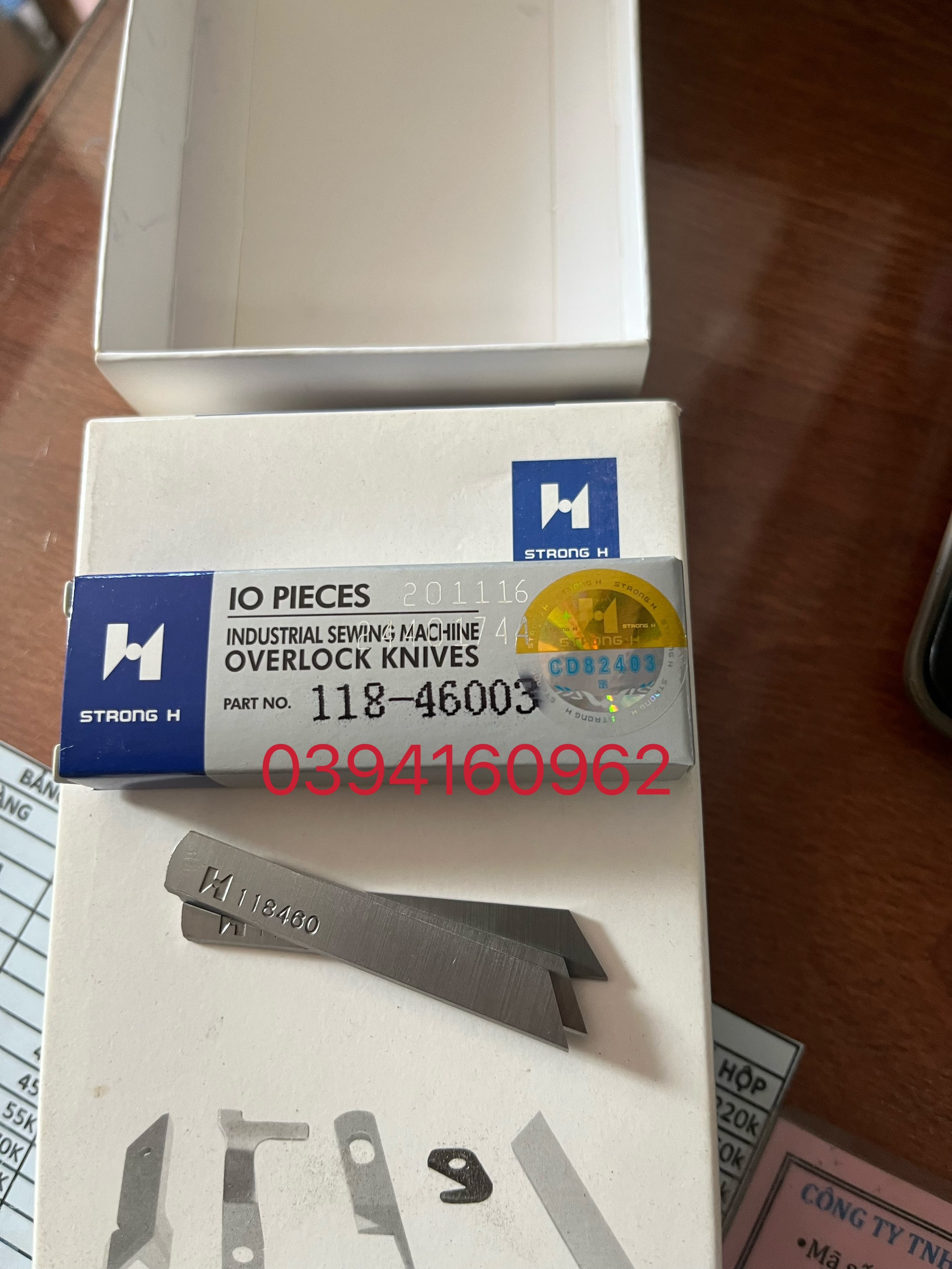 Dao dưới máy vắt sổ mã số 118460