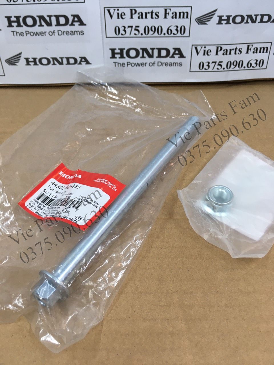 CỐT BÁNH TRƯỚC AB / VARIO/ CLICK CHÍNH HIỆU HONDA MOTOR VN