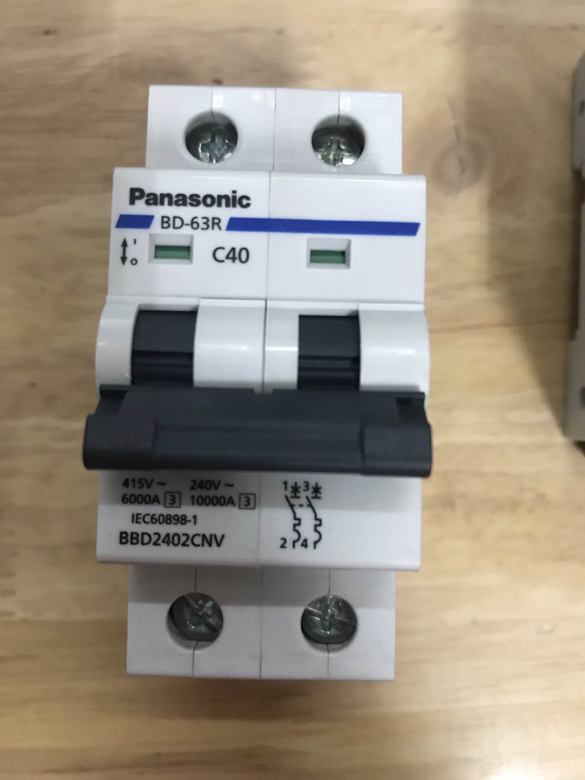 Cầu dao tự động 2 tép, cb đôi, mcb 2p 16a,20a,25a,32a,40a,50a,63a- hàng chính hãng bh 24 tháng, hàng xịn