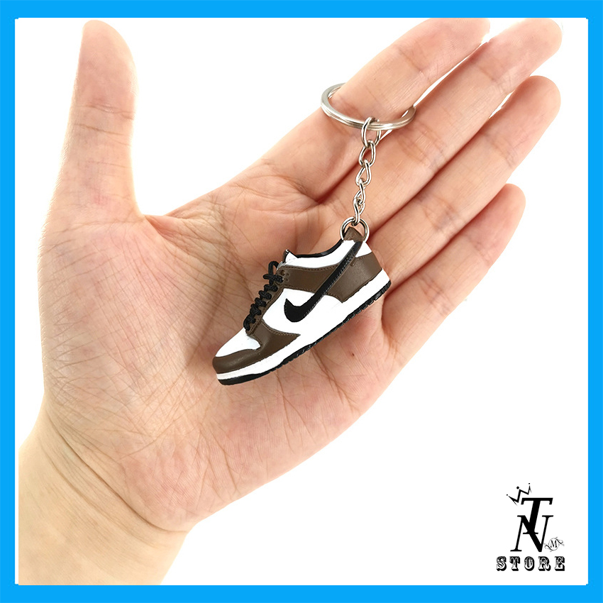 Móc khóa giày sneaker cổ thấp Air Jordan 3D tỷ lệ 1:6