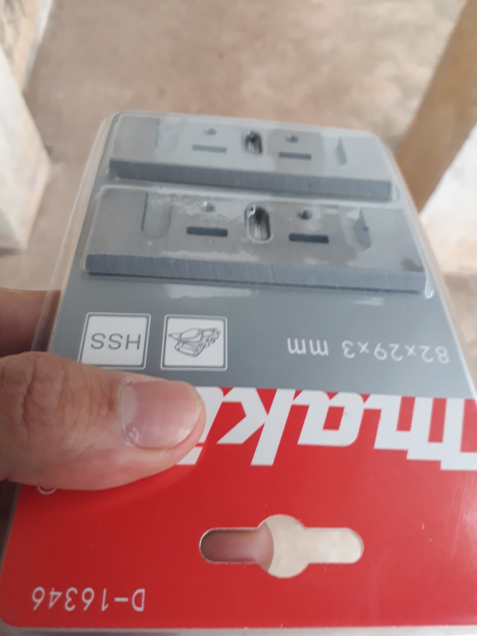 Lưỡi bào Makita D-16346