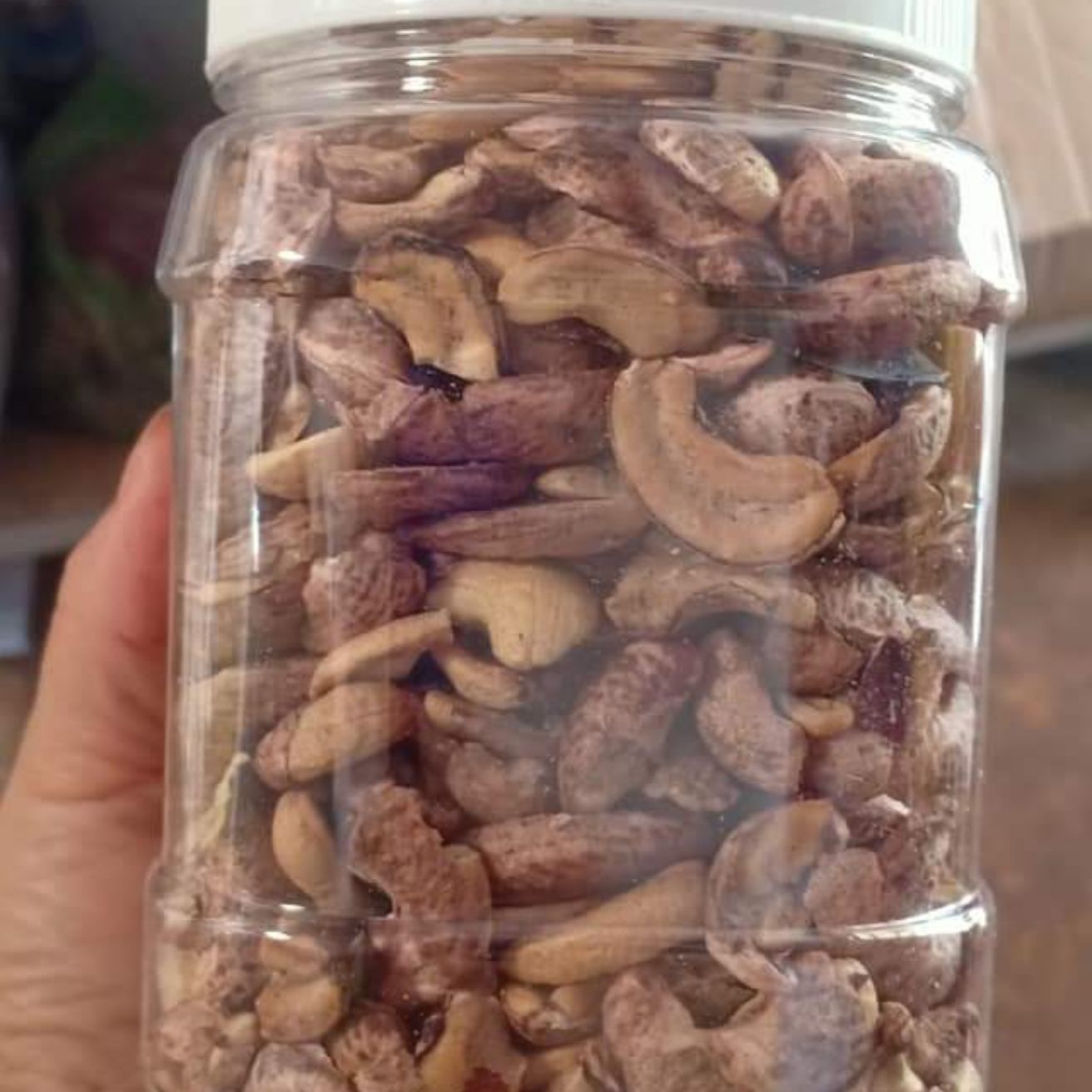 Hạt điều vỡ rang muối còn vỏ lụa 1kg