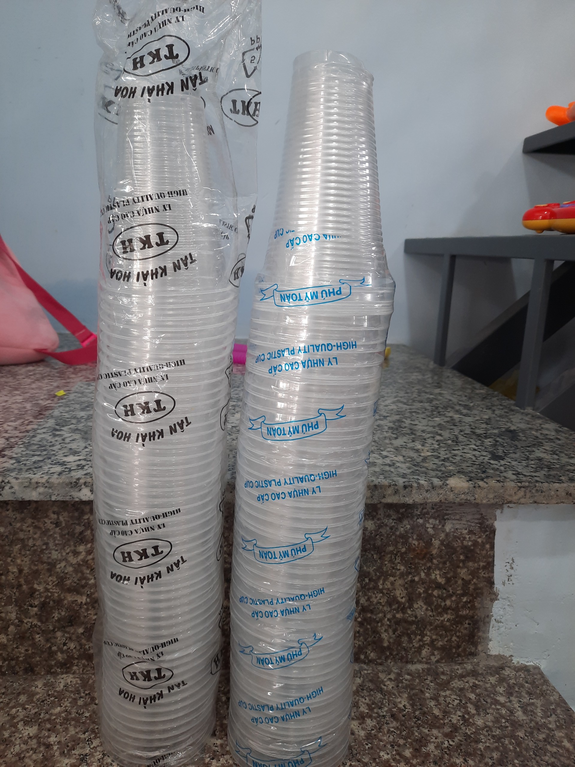 Ly đựng cafê loại 360ml và 400ml tiện lợi dễ sử dụng