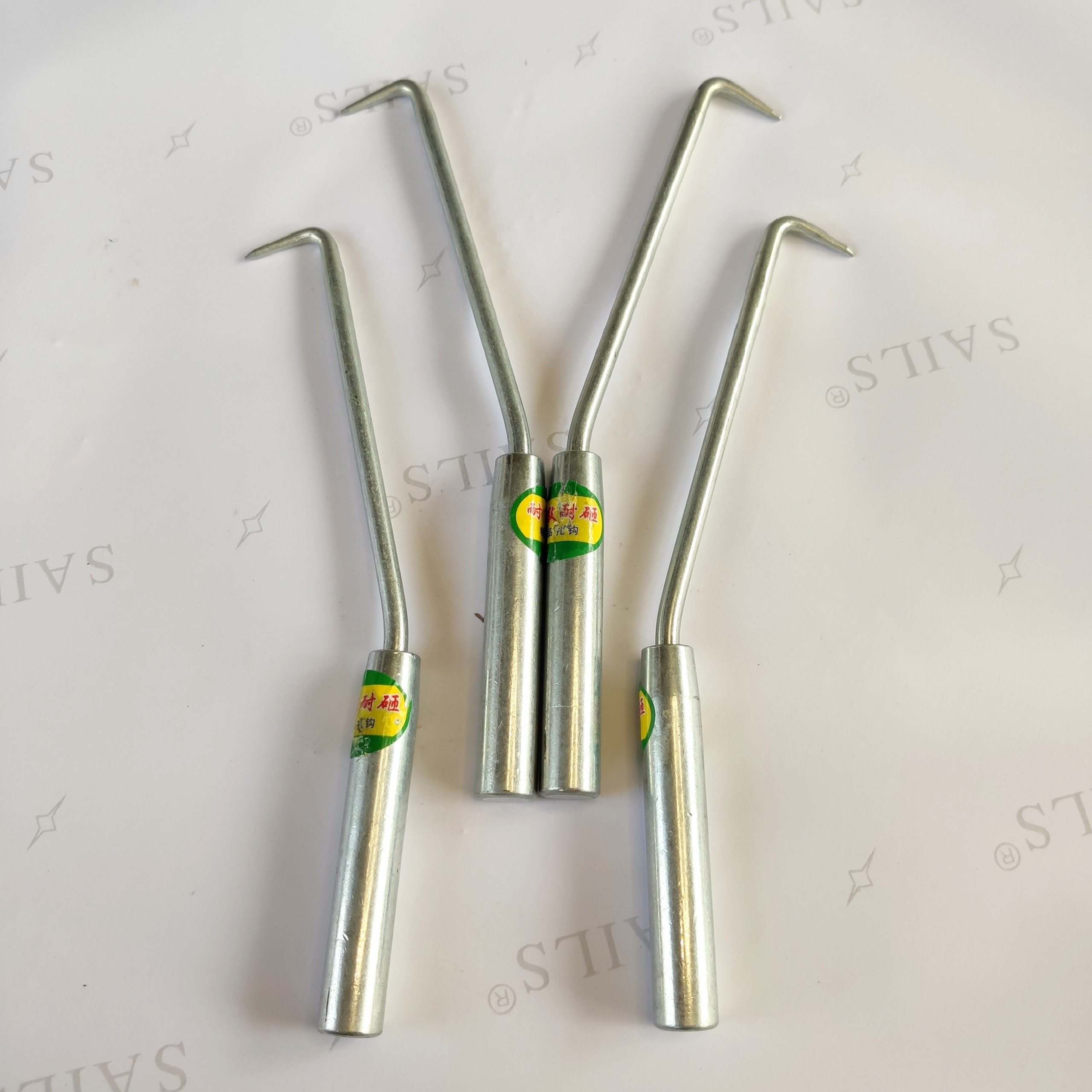Móc xoay thép ly xây dựng