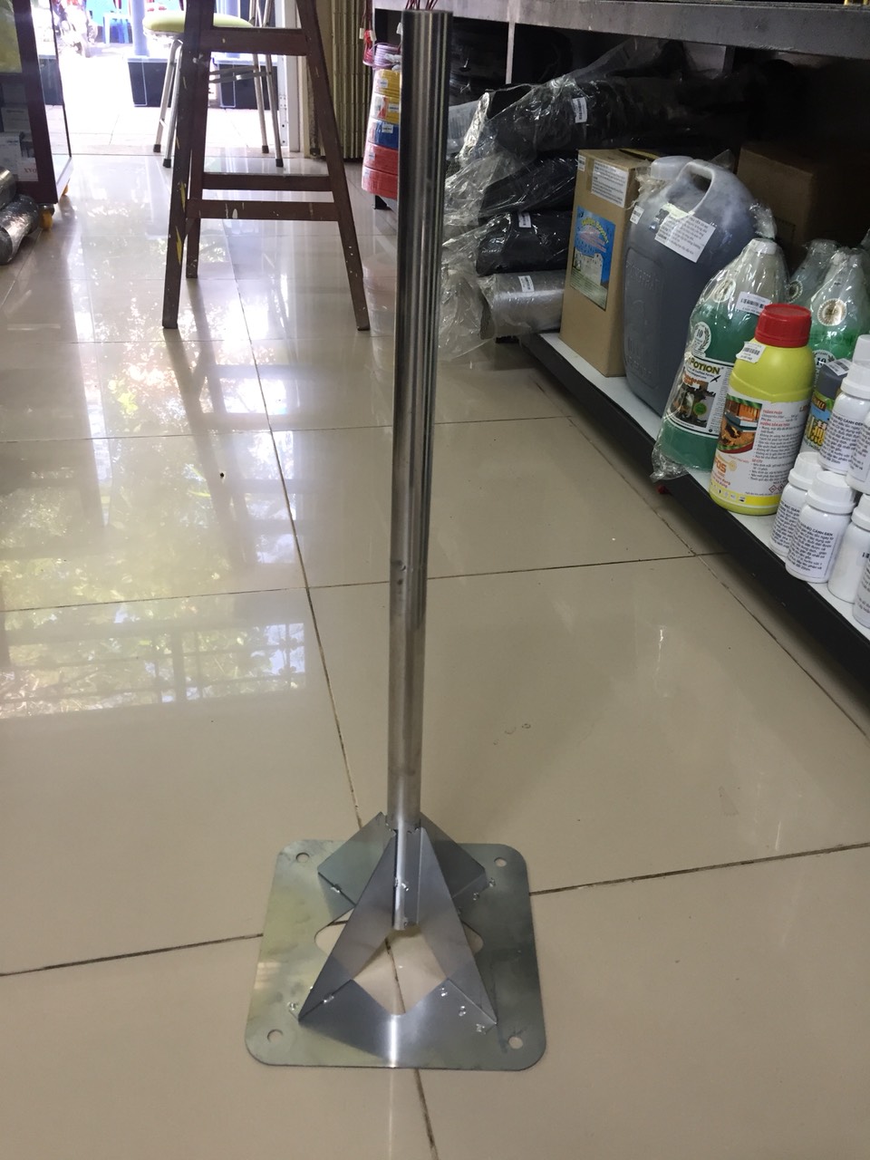 [SP000278] Chân đế gắn loa chùm 6D