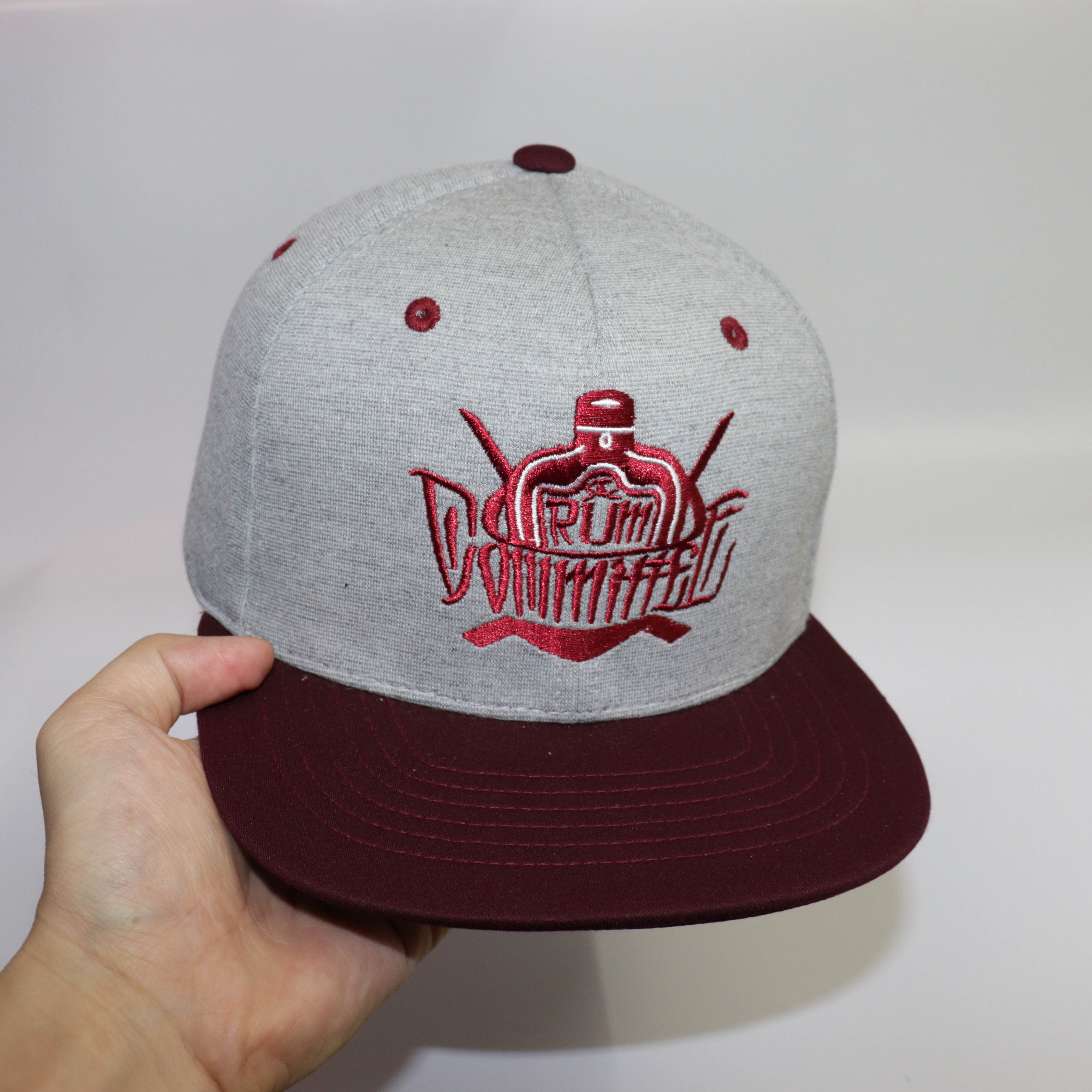 Nón Snapback NHS Xám  Kết Đỏ Đô BT001.