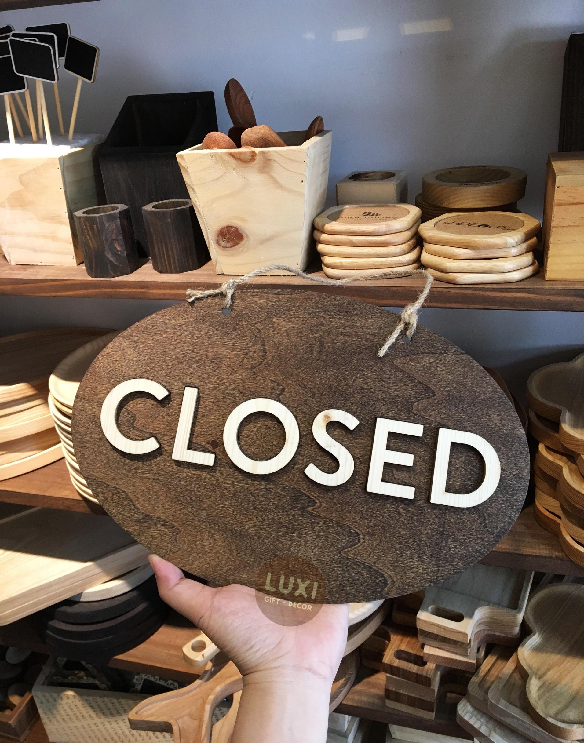 Bảng gỗ treo của 2 mặt Open - Close ( 8am - 9pm ) LUXI decor