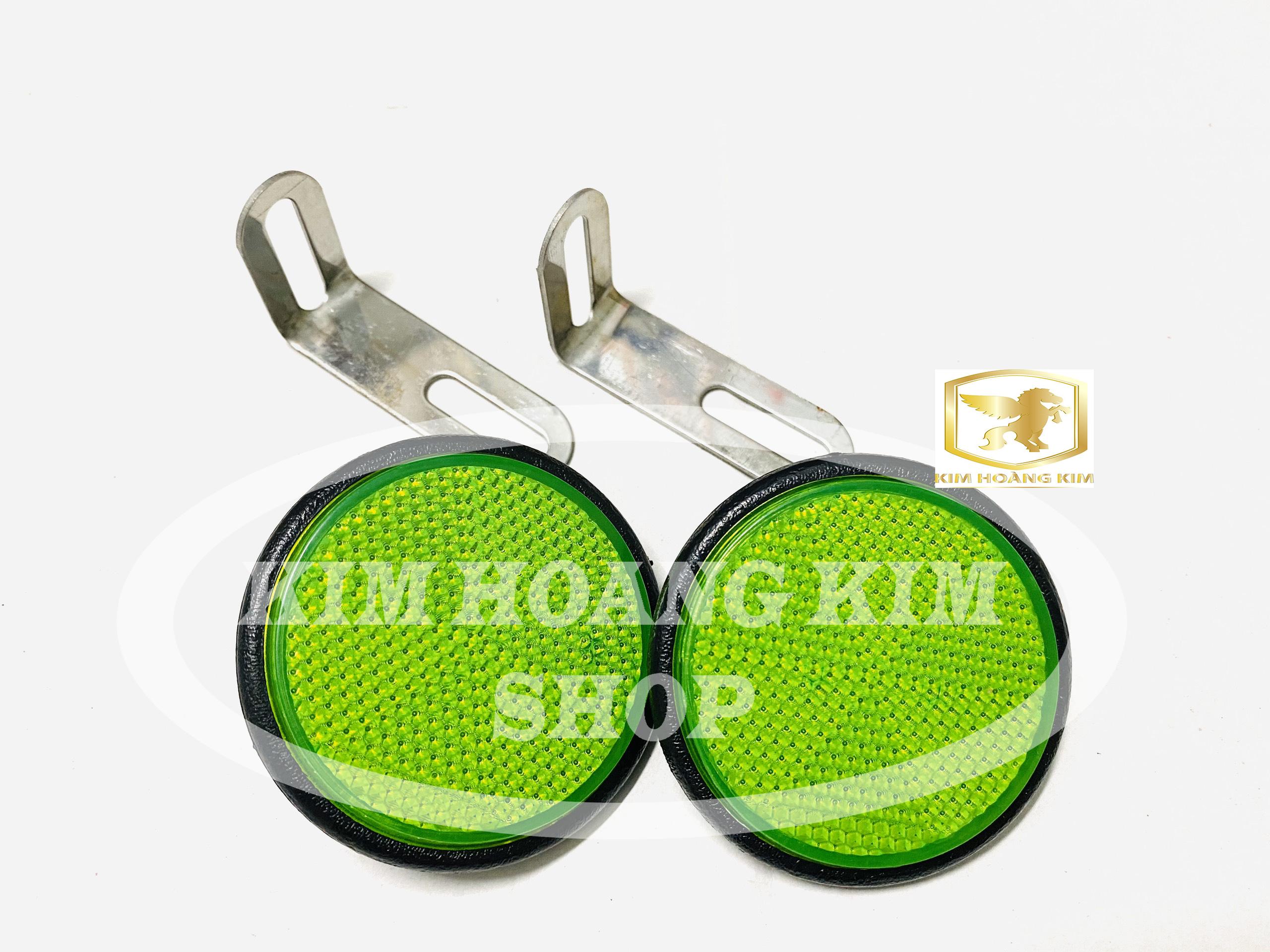 Mắt Mèo Phản Quang Gắn Các loại Xe Máy (pass cong Sau ) Màu Xanh Lá pass INOX