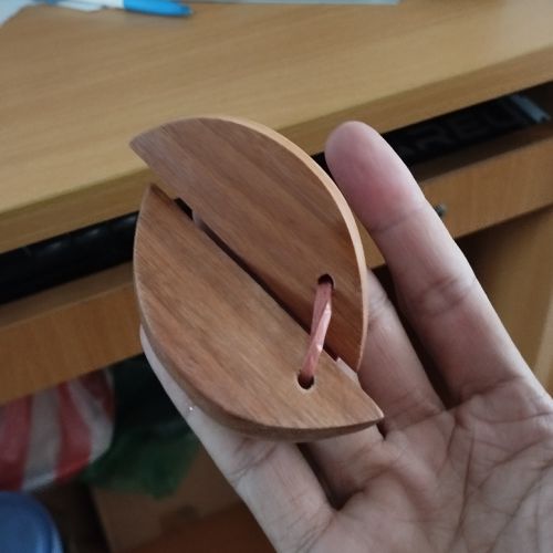 Quẻ gỗ xin keo