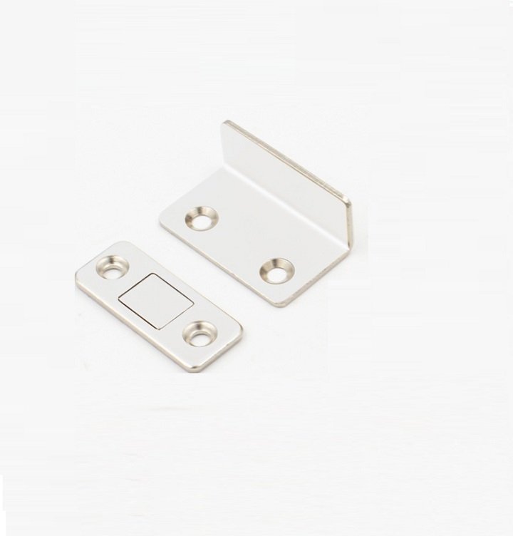 Screw is included. 90 degree angle magnetic lock used for sliding doors, solid sliding doors. Th 909.970