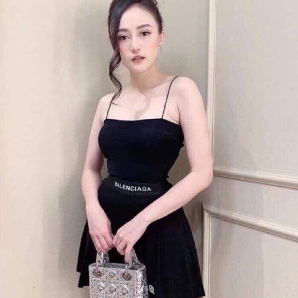 Áo 2 dây sợi bún chất bozip 2 mầu đen-trắng