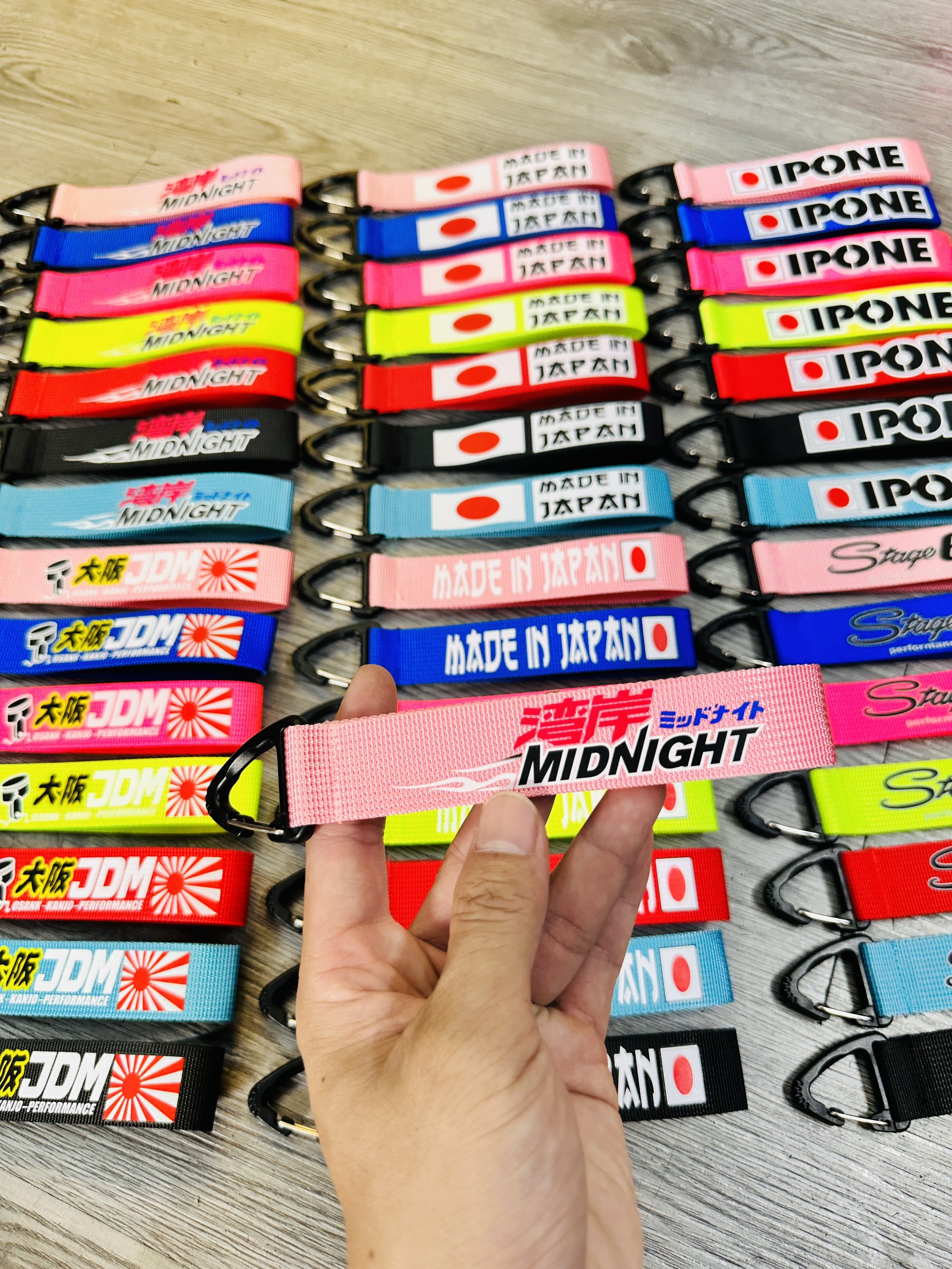 MÓC KHÓA DÂY CHỮ MIDNIGHT MẪU MỚI HOT