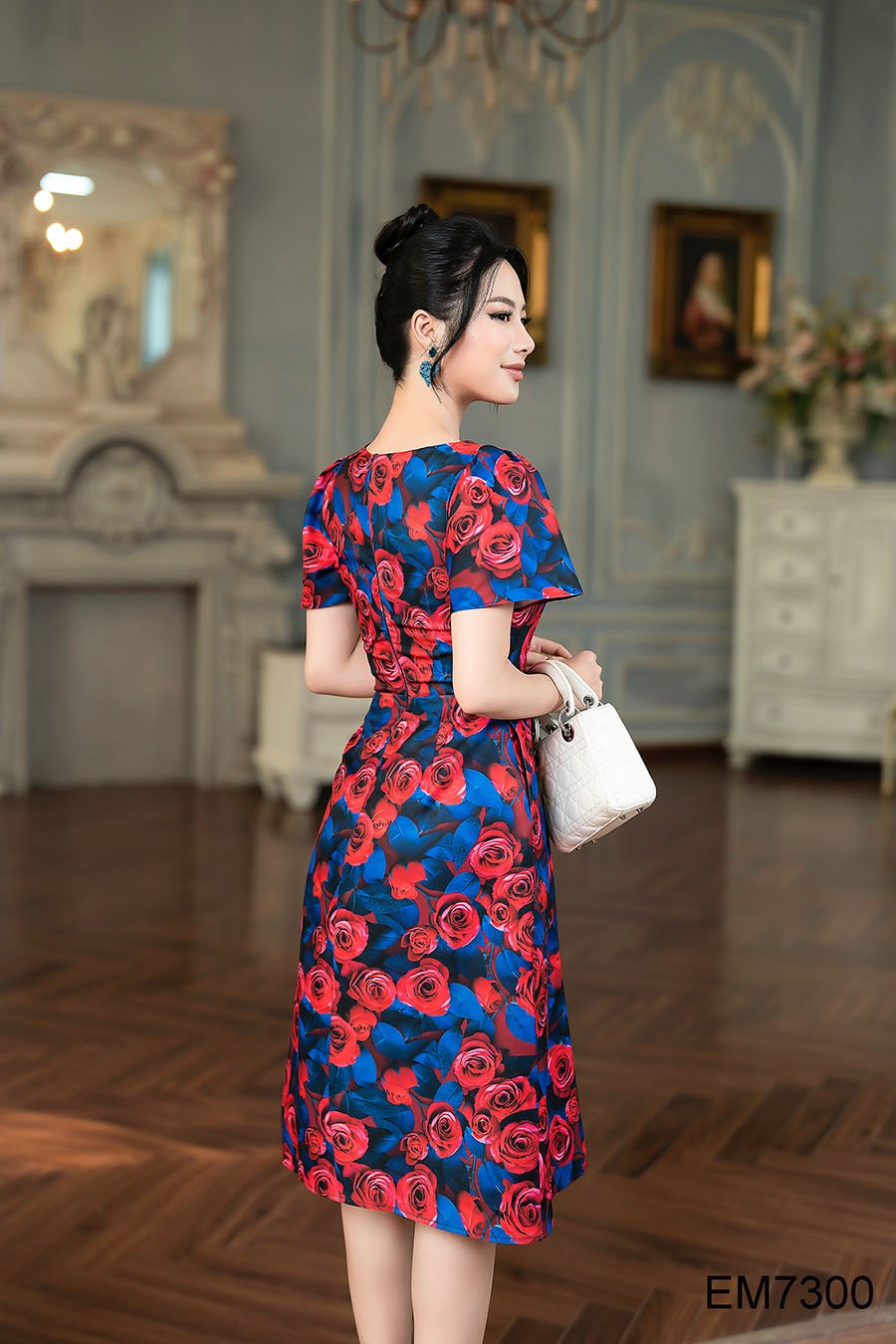 Đầm EMY EM7300 Xoè Hoa Cổ Lệch
