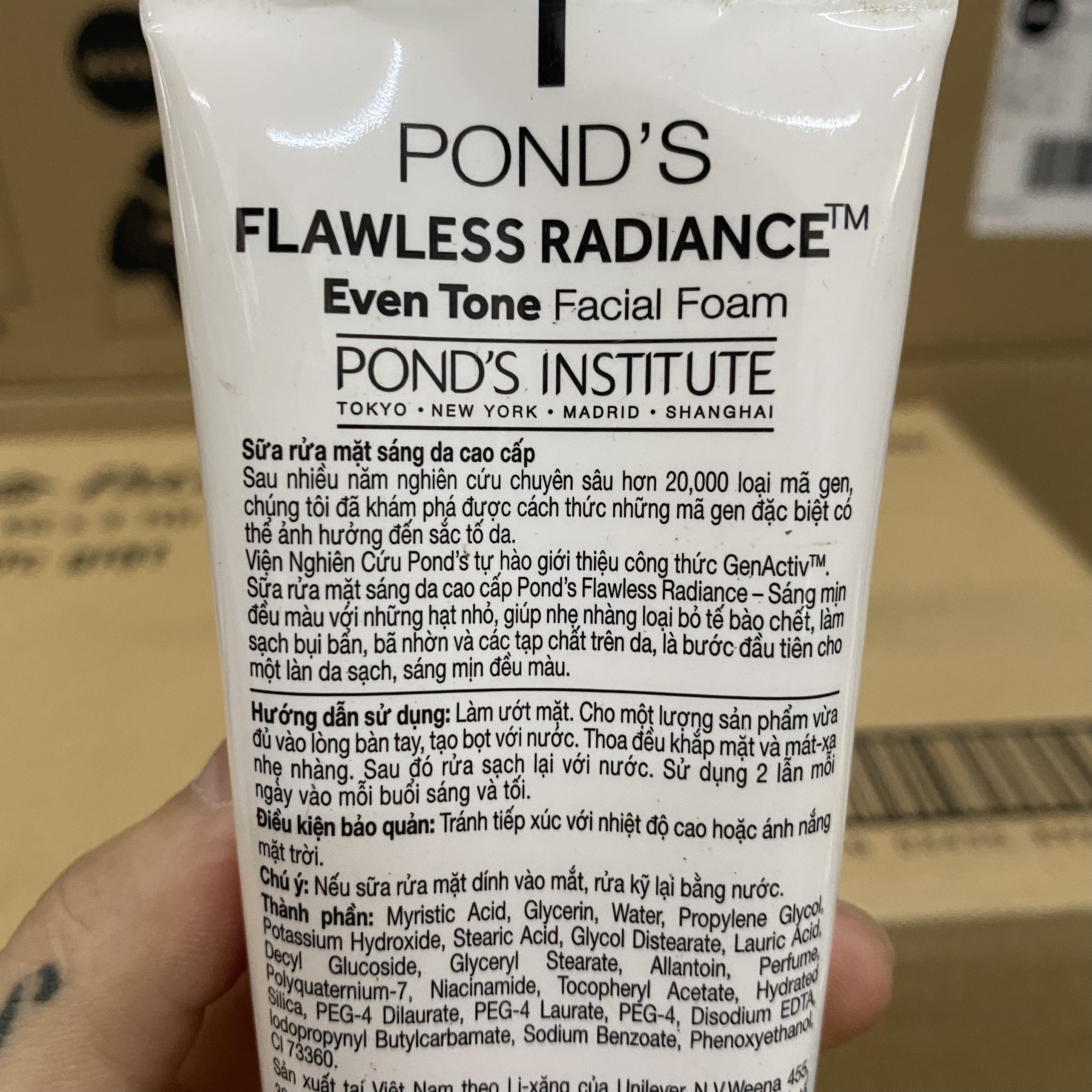 Sữa rửa mặt POND’S FLAWLESS RADIANCE 100g cao cấp