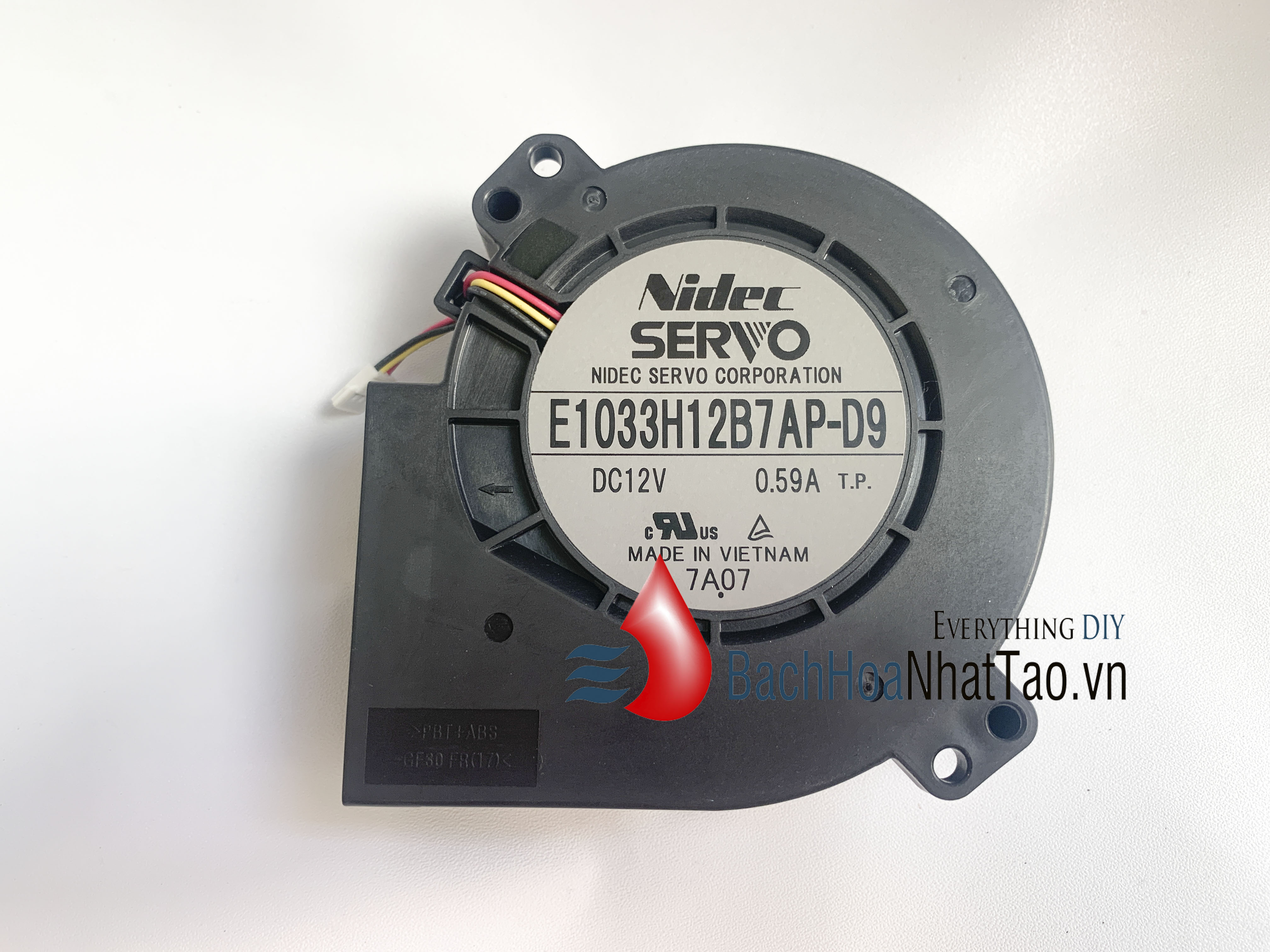 Quạt Sò Nidec Servo 12v 0.59A