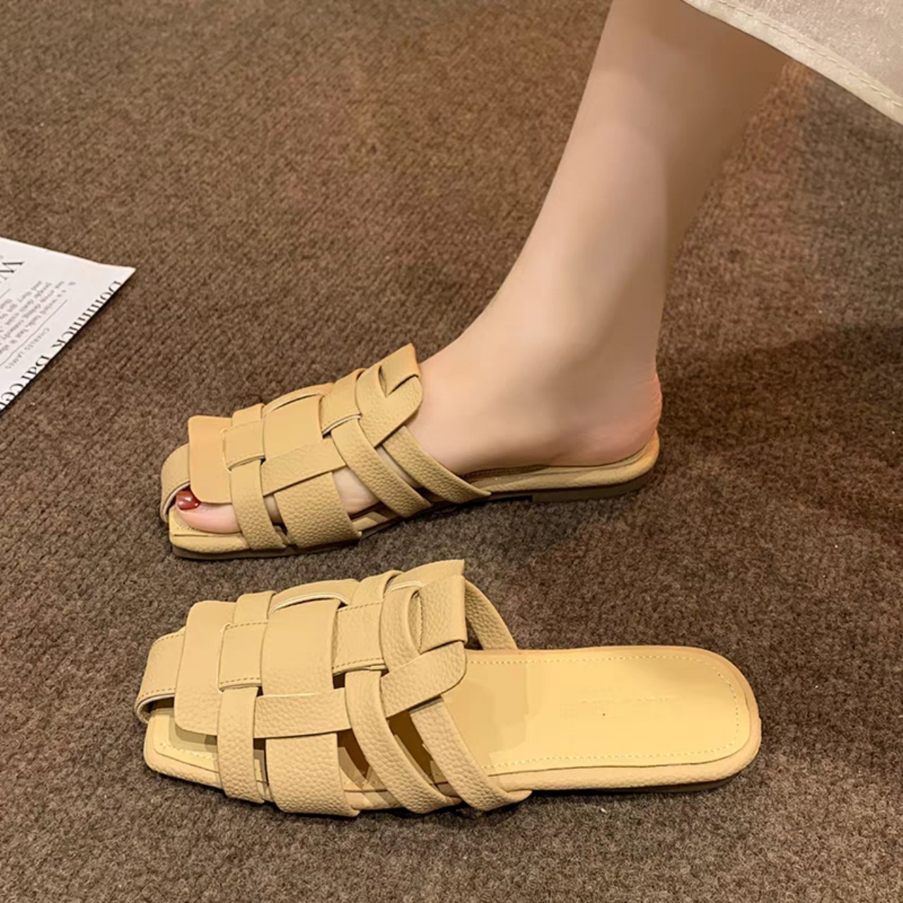 Dép nữ mỏ vuông rọ đế thấp MIA-01