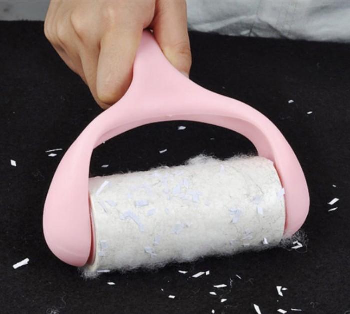 [HCM]Cây lăn bụi quần áo tiện dụng