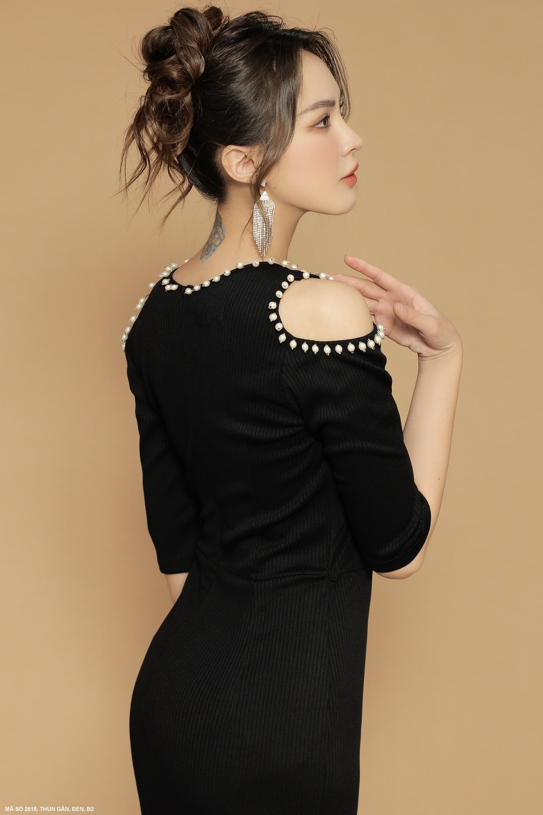 MyDu Shop MS 2618 | Đầm Dự Tiệc Thun Ôm Lai Loe Khoét Vai Kết Hạt Ngọc Sang Trọng