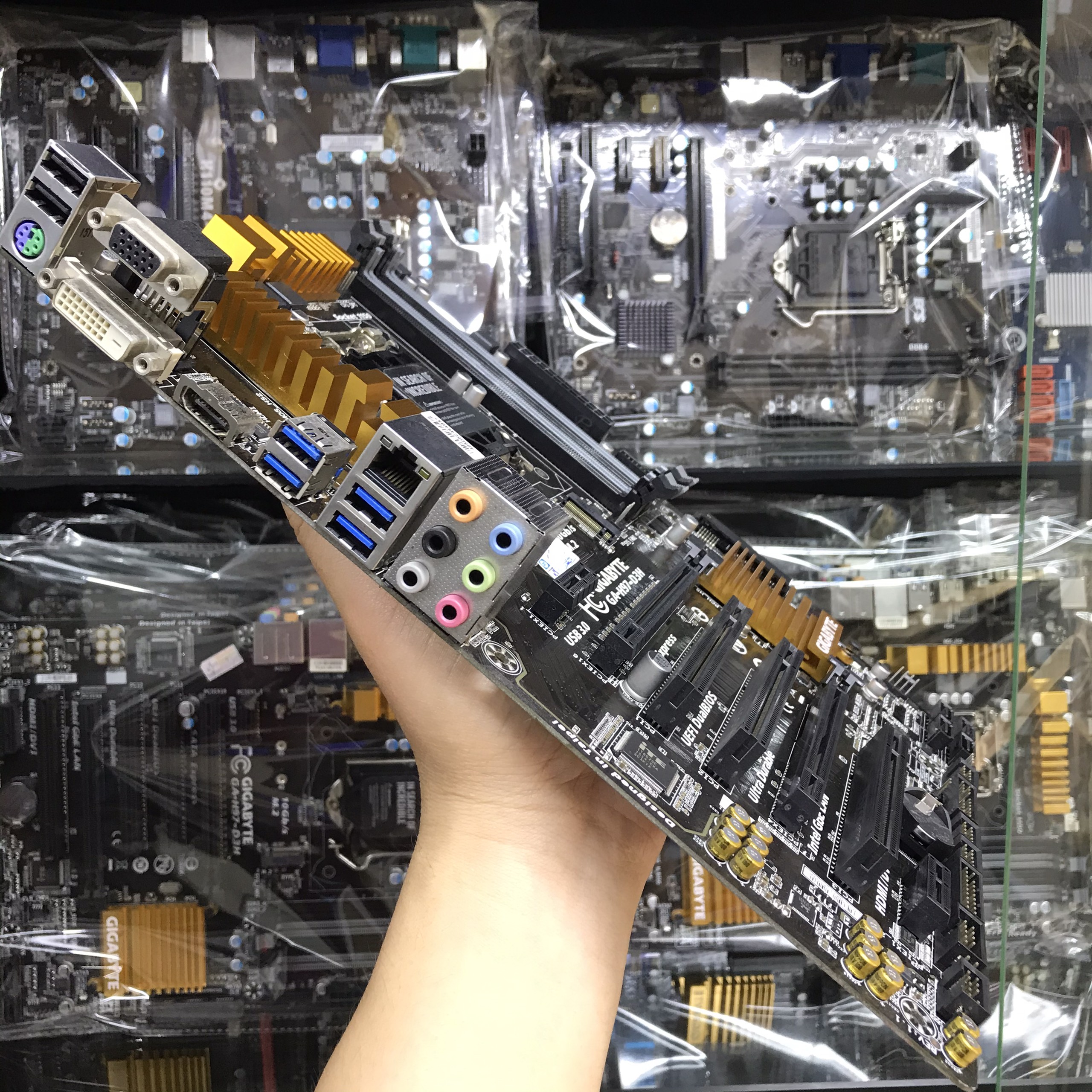 Main H97-D3H Gigabyte - Socket 1150 - Bảo hành 1 tháng